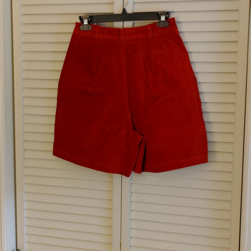 Don't Stop 100% Leather Vibrant Red Women's Bermudas - Picture 2 of 5
